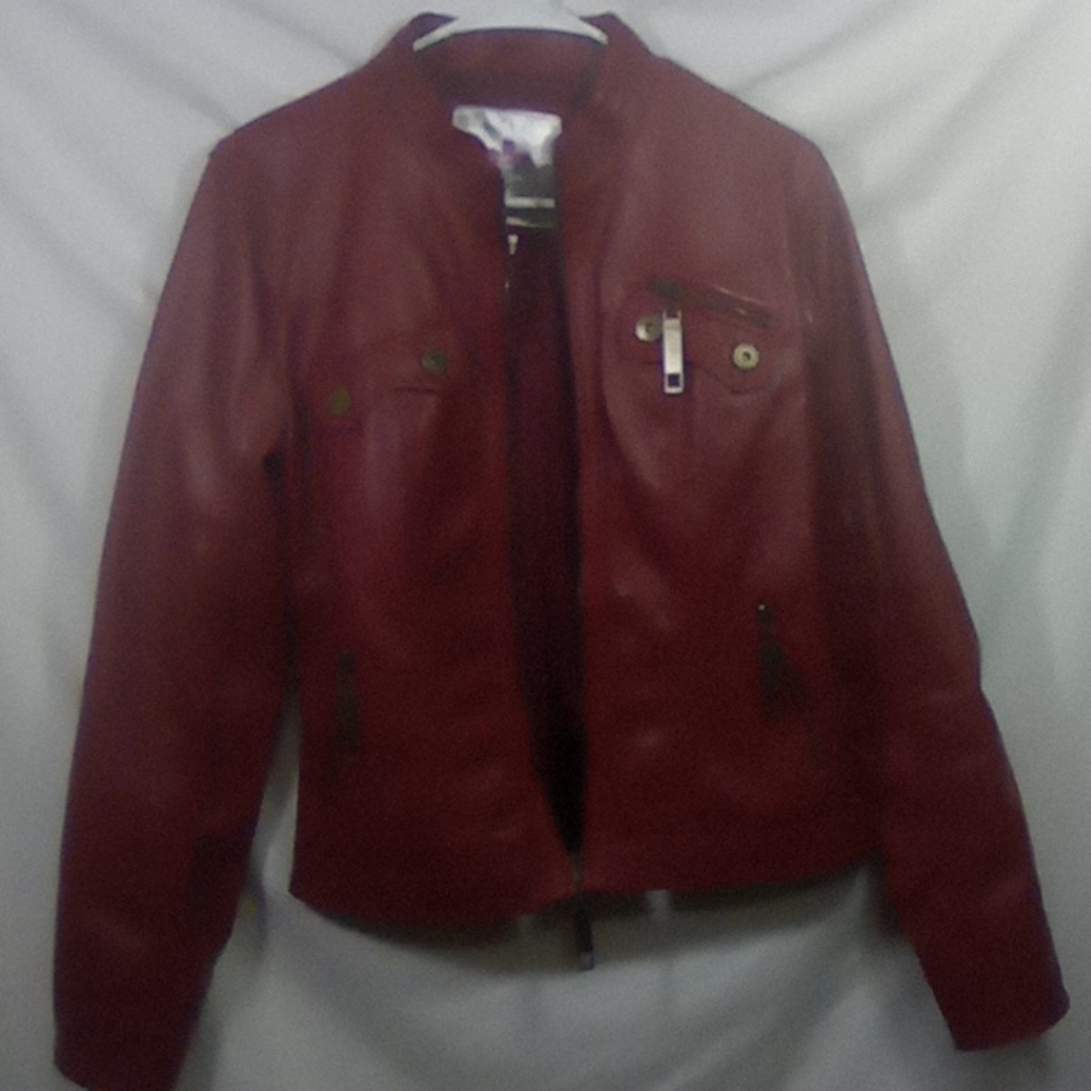 Red Jacket polyester Medium Zippers and Buttons